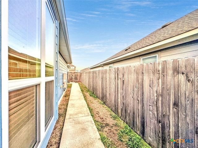 152 Witchhazel Way, San Marcos, TX 78666