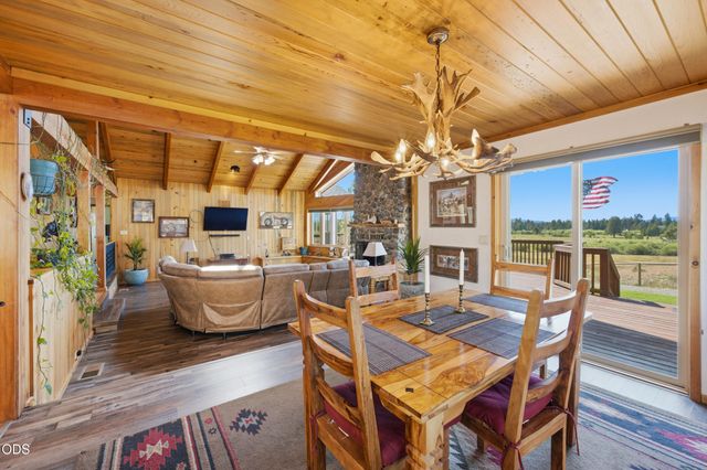 16760 Doe Place, La Pine, OR 97739
