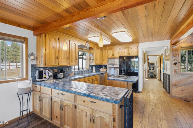 16760 Doe Place, La Pine, OR 97739