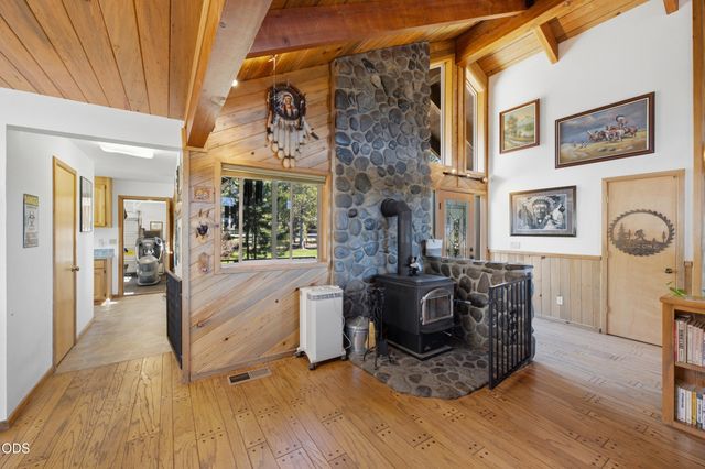 16760 Doe Place, La Pine, OR 97739