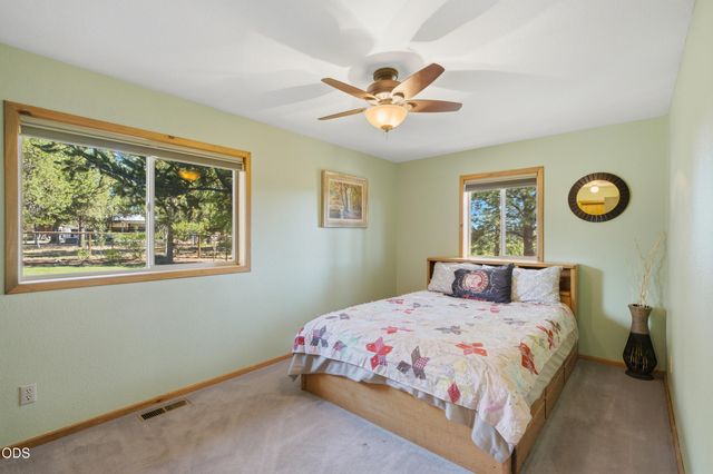 16760 Doe Place, La Pine, OR 97739