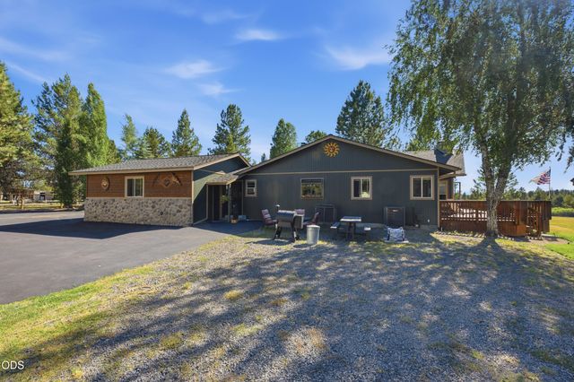 16760 Doe Place, La Pine, OR 97739