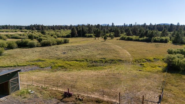 16760 Doe Place, La Pine, OR 97739
