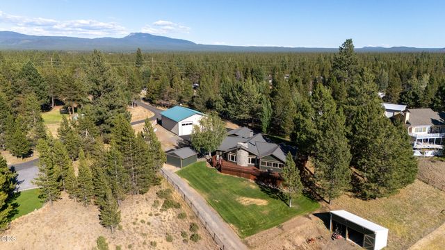 16760 Doe Place, La Pine, OR 97739