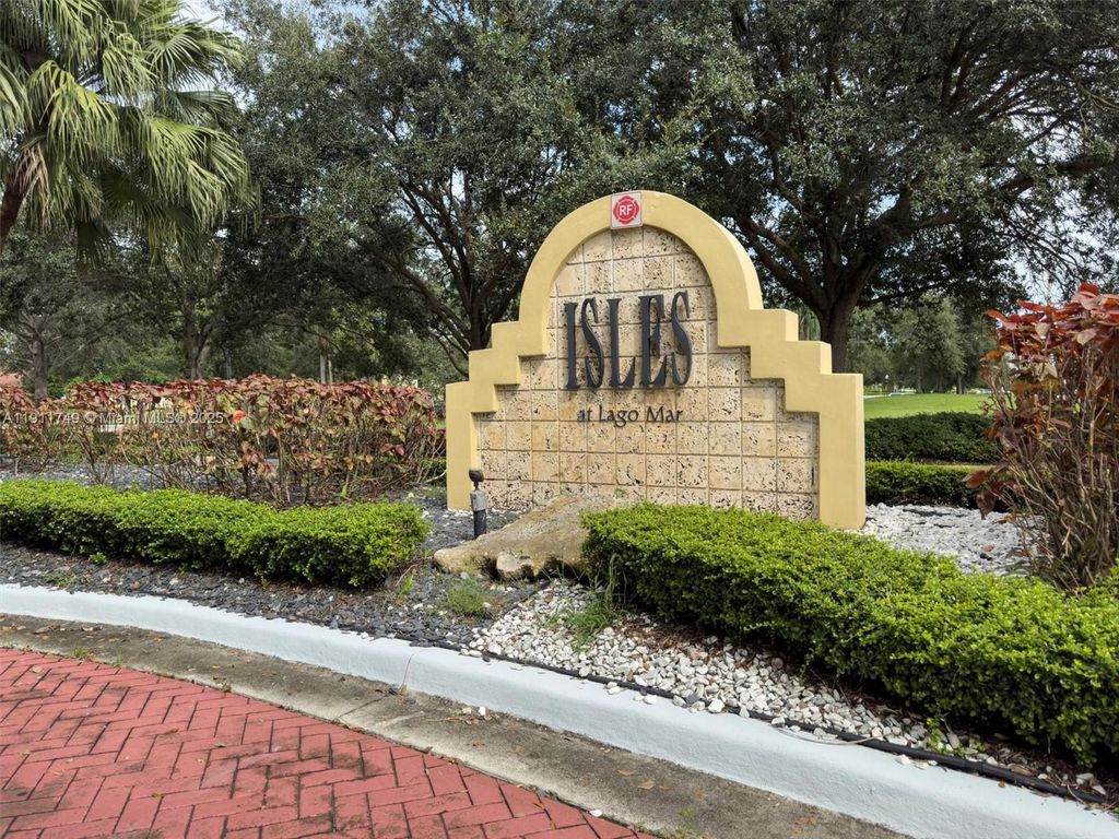 12730 Vista Isles Dr 828, Sunrise, FL 33325