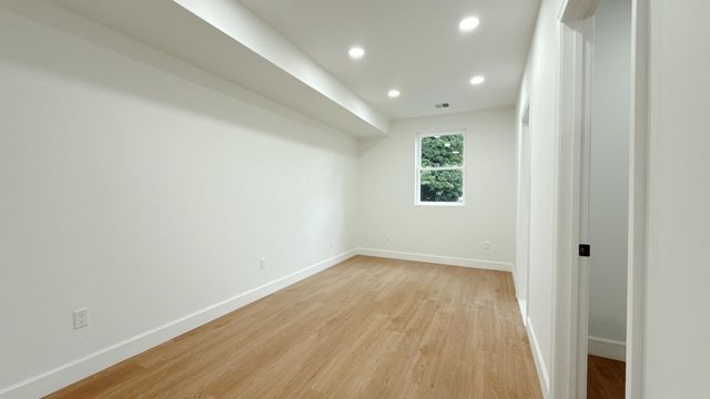 4649 PENN ST, Philadelphia, PA 19124