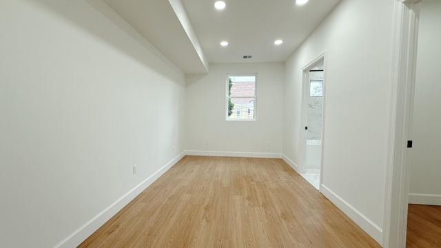 4649 PENN ST, Philadelphia, PA 19124