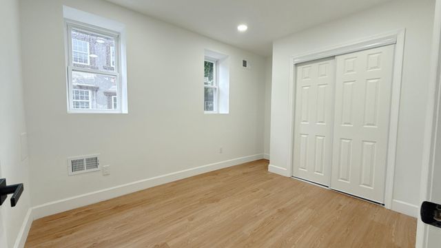 4649 PENN ST, Philadelphia, PA 19124