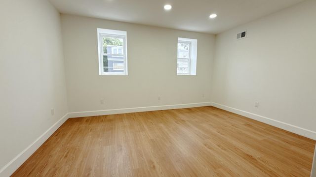 4649 PENN ST, Philadelphia, PA 19124