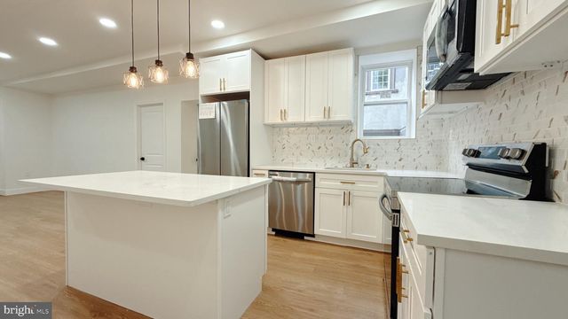 4649 PENN ST, Philadelphia, PA 19124