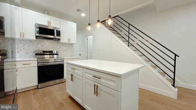 4649 PENN ST, Philadelphia, PA 19124