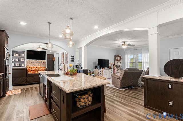 1152 Richmond Hill Rd, Warsaw, VA 22572