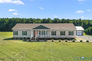 1152 Richmond Hill Rd, Warsaw, VA 22572