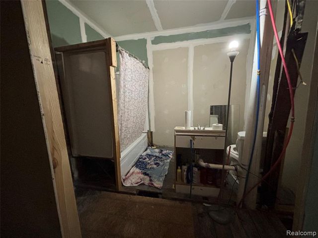 6026 Cooper Street, Detroit, MI 48213