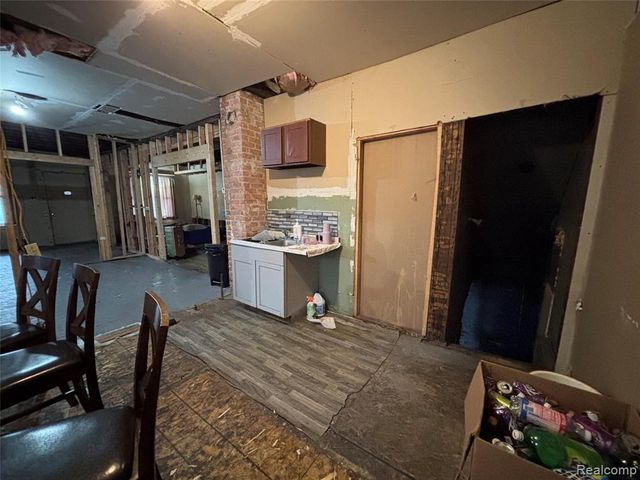 6026 Cooper Street, Detroit, MI 48213