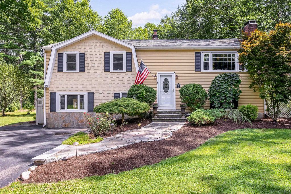 48 Kendall Pond Road, Windham, NH 03087