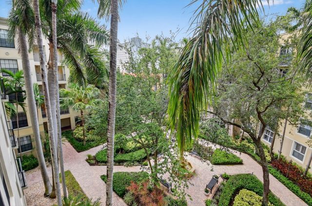 630 S SAPODILLA Avenue 412, West Palm Beach, FL 33401