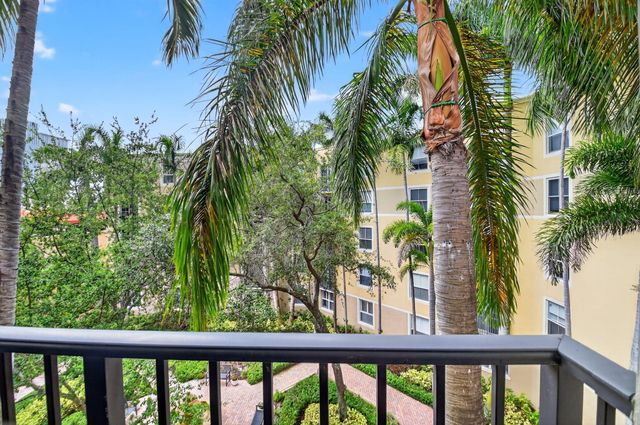 630 S SAPODILLA Avenue 412, West Palm Beach, FL 33401