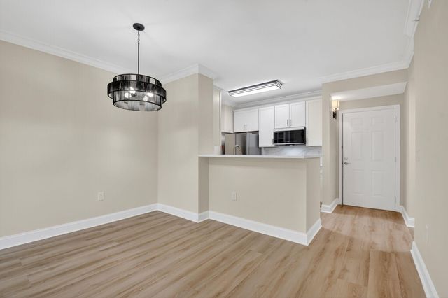 630 S SAPODILLA Avenue 412, West Palm Beach, FL 33401