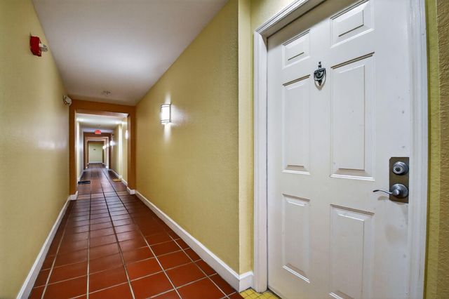630 S SAPODILLA Avenue 412, West Palm Beach, FL 33401