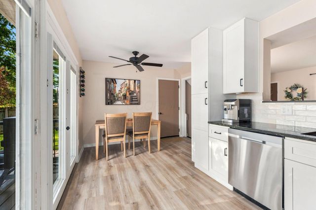 7700 Kelvinway Drive, 71, Worthington, OH 43085