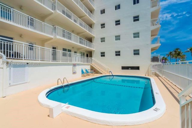 901 S Surf Rd 404, Hollywood, FL 33019