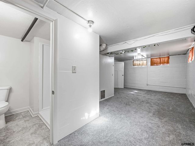 2410 Jefferson Street, Bellevue, NE 68005
