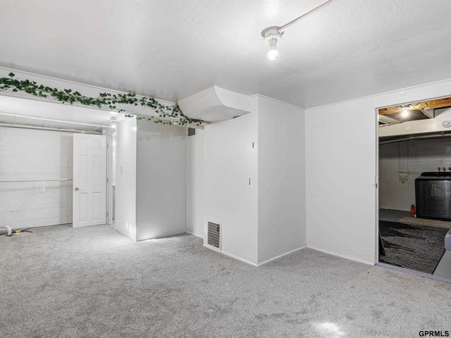2410 Jefferson Street, Bellevue, NE 68005