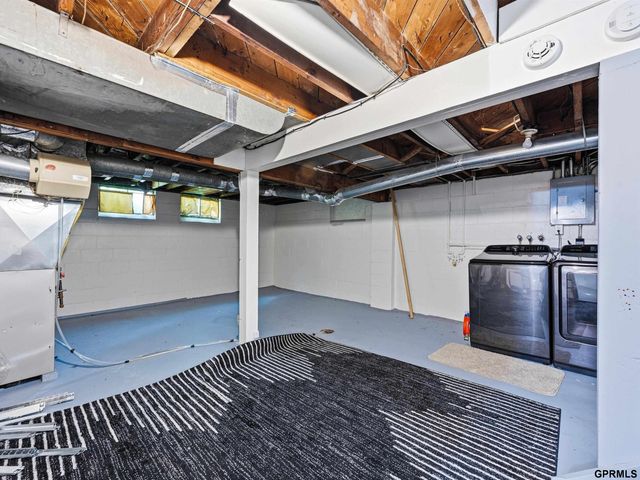 2410 Jefferson Street, Bellevue, NE 68005