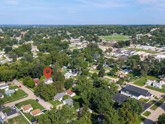 2410 Jefferson Street, Bellevue, NE 68005