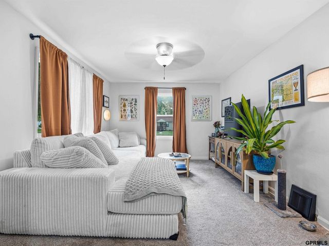 2410 Jefferson Street, Bellevue, NE 68005