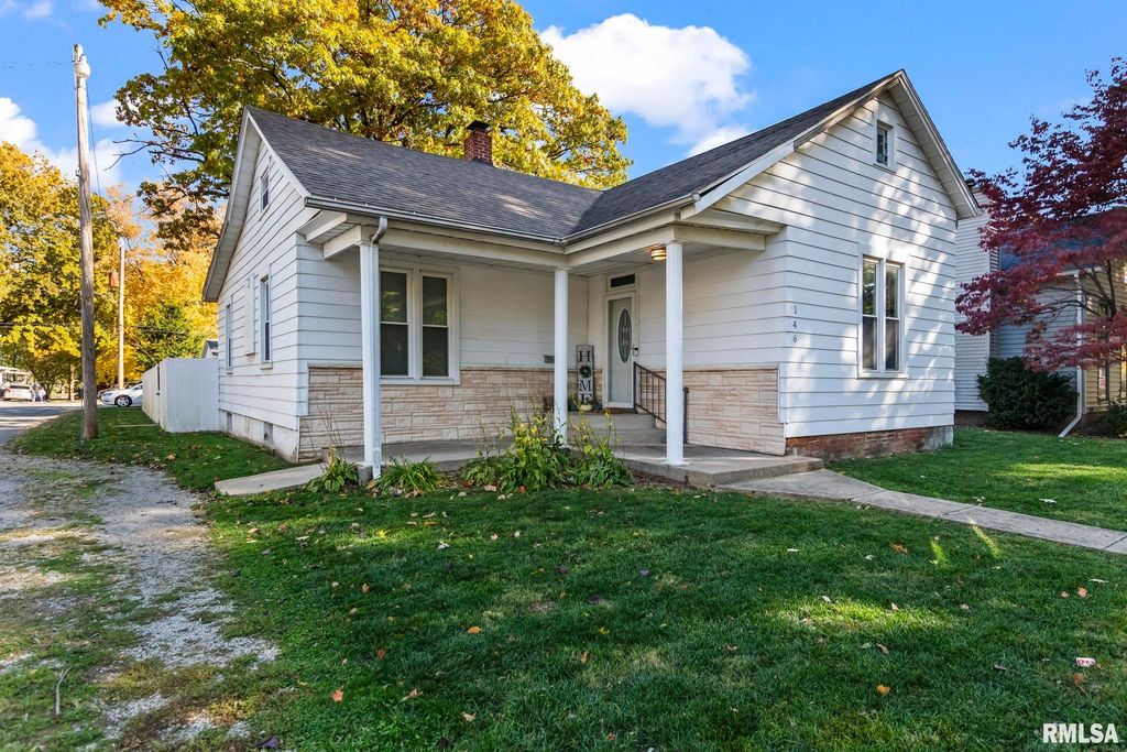 146 N STATE Street, Springfield, IL 62702