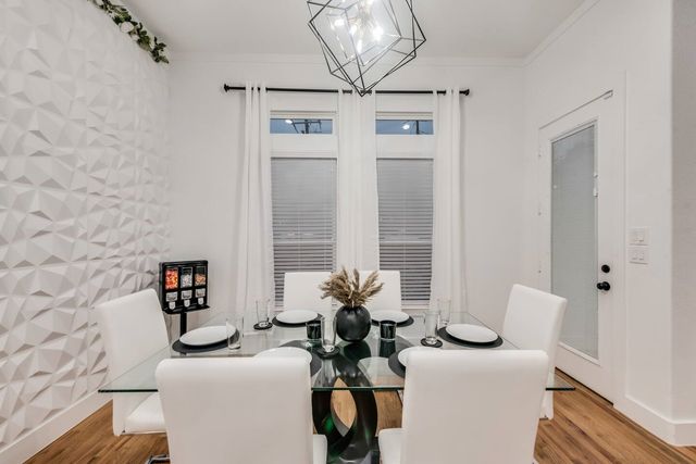 2015 S Ewing Avenue, Dallas, TX 75216