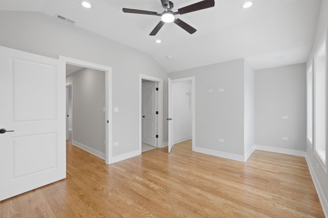 6639 S Langley Avenue, Chicago, IL 60637