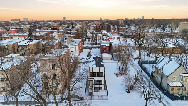 6639 S Langley Avenue, Chicago, IL 60637