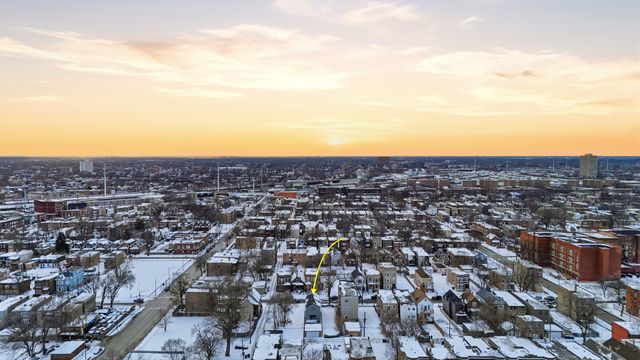 6639 S Langley Avenue, Chicago, IL 60637