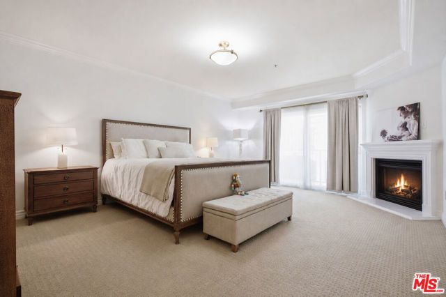 11908 Darlington Avenue 203, Los Angeles, CA 90049