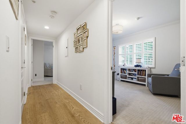 11908 Darlington Avenue 203, Los Angeles, CA 90049