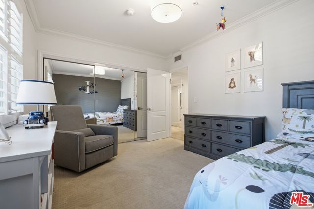 11908 Darlington Avenue 203, Los Angeles, CA 90049