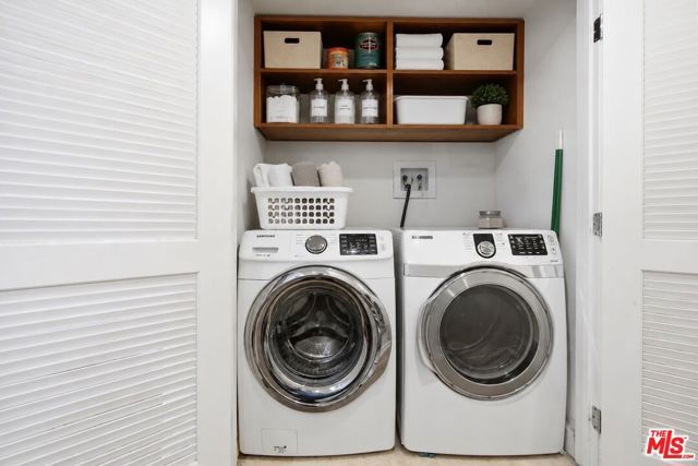 11908 Darlington Avenue 203, Los Angeles, CA 90049