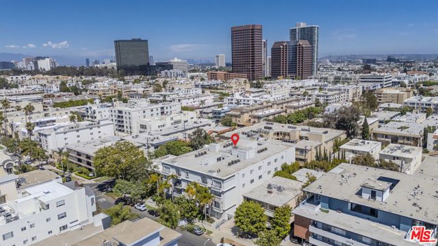 11908 Darlington Avenue 203, Los Angeles, CA 90049