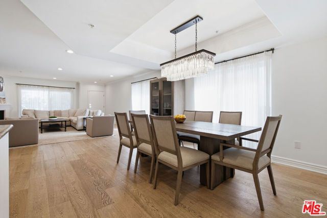 11908 Darlington Avenue 203, Los Angeles, CA 90049