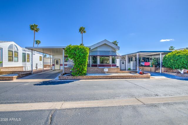 111 S Greenfield Road 747, Mesa, AZ 85208