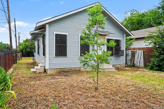 2035 S Trinity St, San Antonio, TX 78207