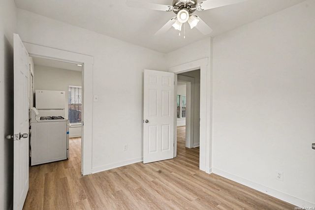 2035 S Trinity St, San Antonio, TX 78207