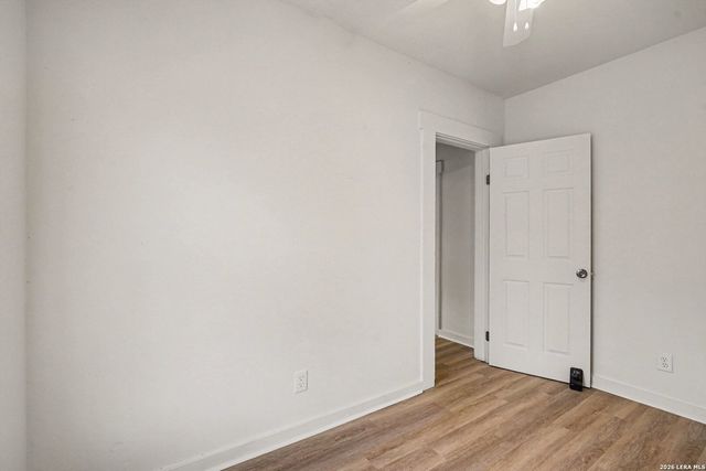 2035 S Trinity St, San Antonio, TX 78207