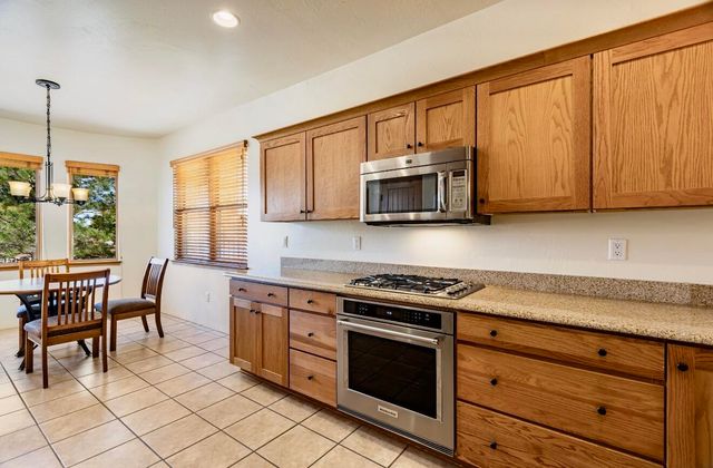 1424 Vinca Trail NE, Albuquerque, NM 87112