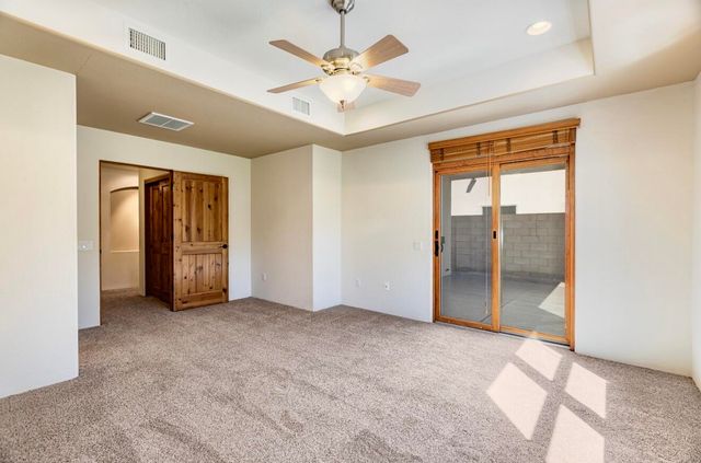 1424 Vinca Trail NE, Albuquerque, NM 87112