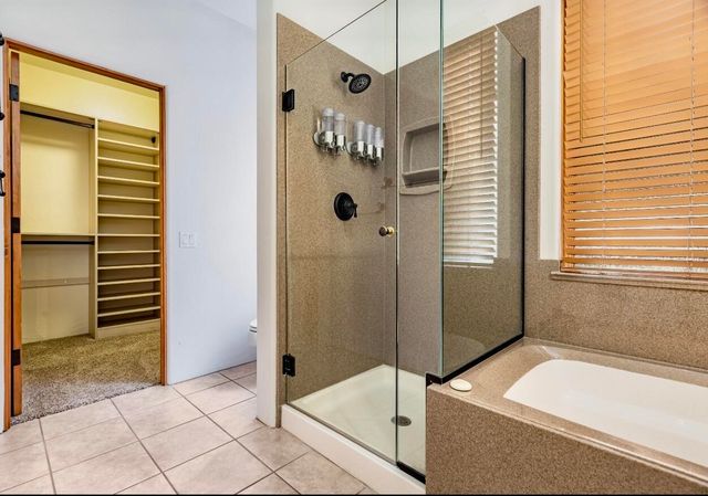 1424 Vinca Trail NE, Albuquerque, NM 87112