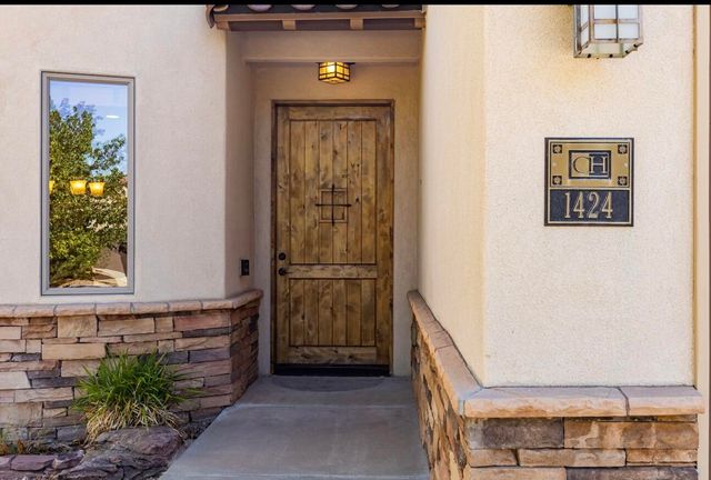 1424 Vinca Trail NE, Albuquerque, NM 87112
